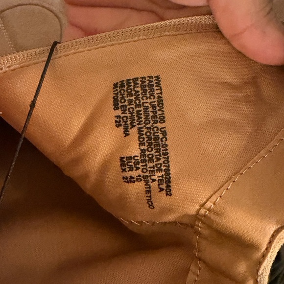 Tan Suede Western Boots - Picture 5 of 5